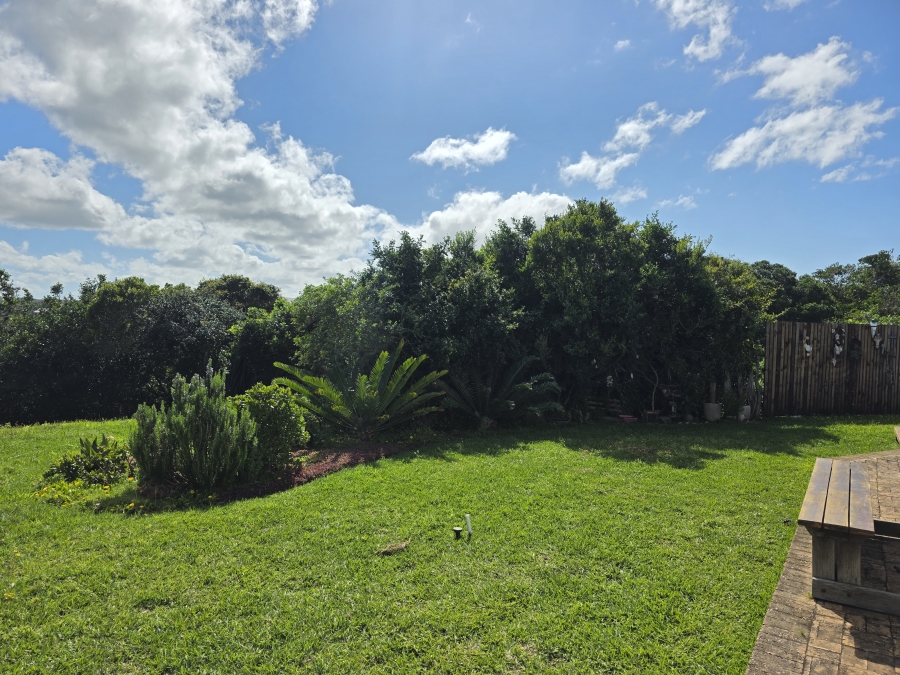 4 Bedroom Property for Sale in Boknesstrand Eastern Cape